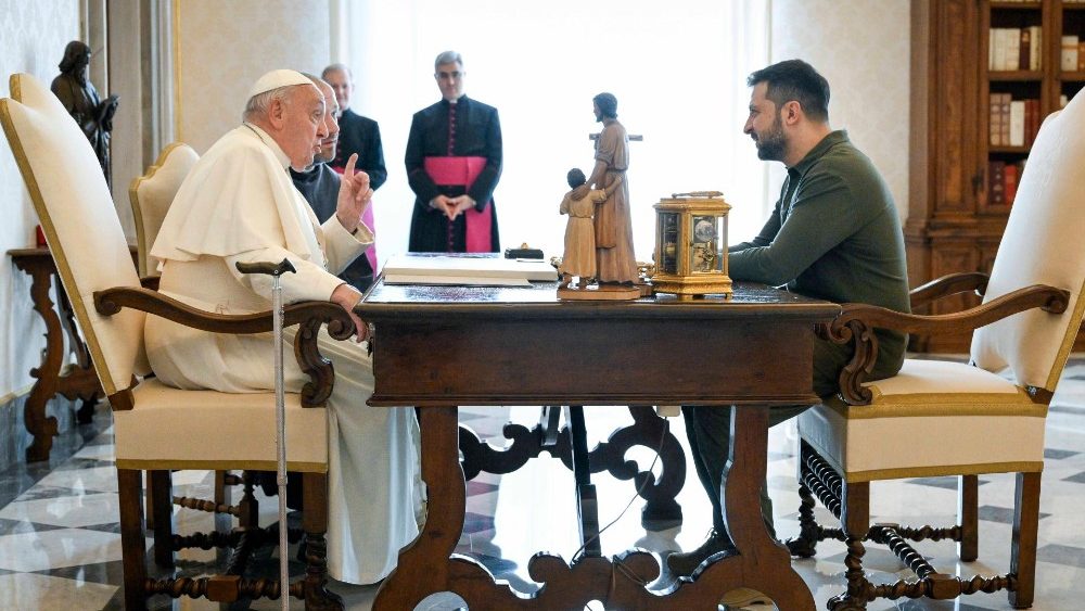 Colóquio entre o Papa e o presidente da Ucrânia