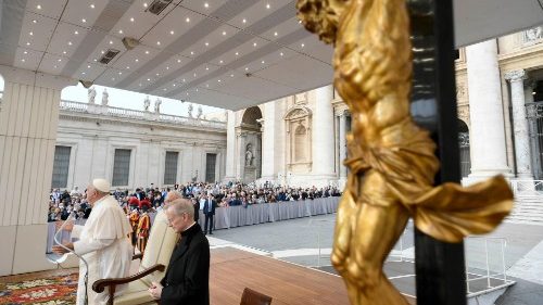 Apelo do Santo Padre: rezemos pela paz, lutemos pela paz