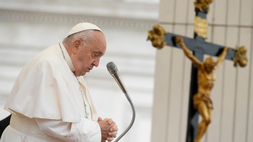Llamamiento de Francisco: Recemos por la paz, luchemos por la paz