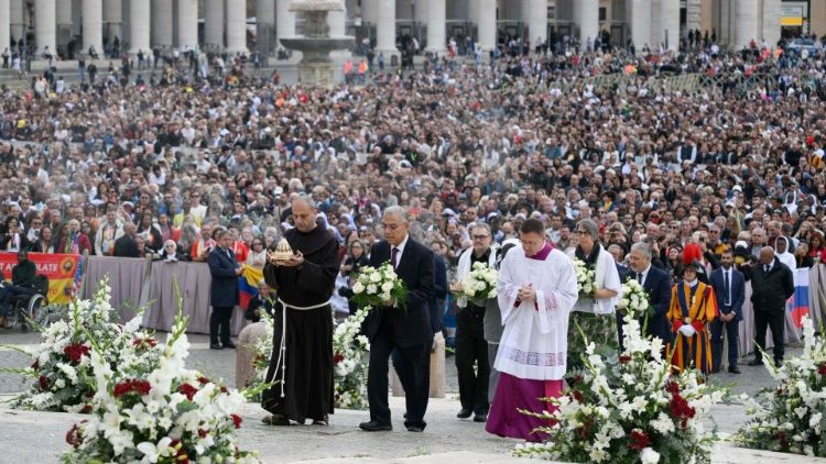 Misa ya kutangazwa Watakatifu