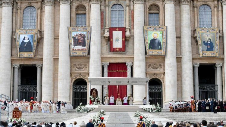 Mass with canonizations in Saint Peter's Square in October, 2024
