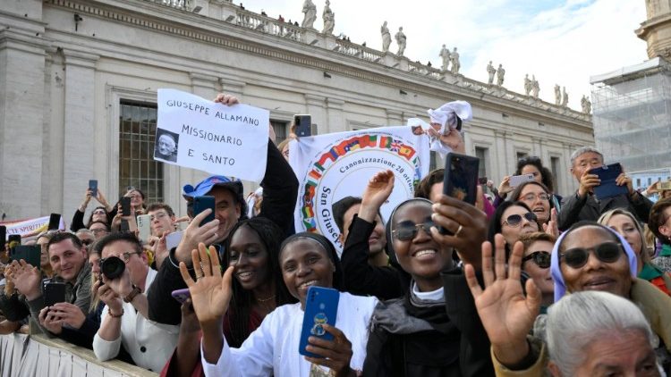 Waamini katika siku ya kutangazwa watakatifu 