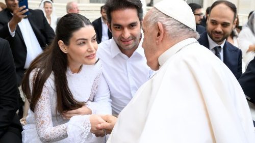 Audience générale: l'Esprit Saint, ferment de joie et d'amour du couple