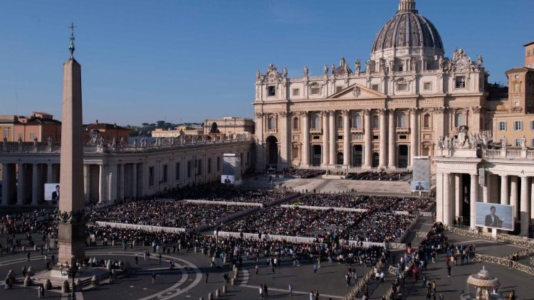 Vista da Praça São Pedro