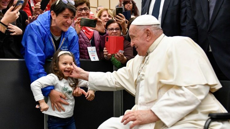 Papa Francesco incontra i membri della Federazione Italiana Associazioni Donatori di Sangue (Fidas)