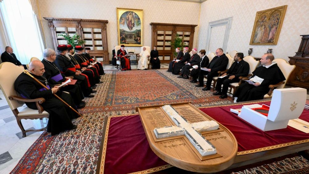 Papa Francisco e Sua Santidade Mar Awa III, Catholicos Patriarca da Igreja Assíria do Oriente