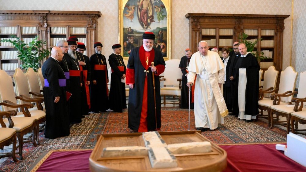 Papa Francisco e Sua Santidade Mar Awa III, Catholicos Patriarca da Igreja Assíria do Oriente
