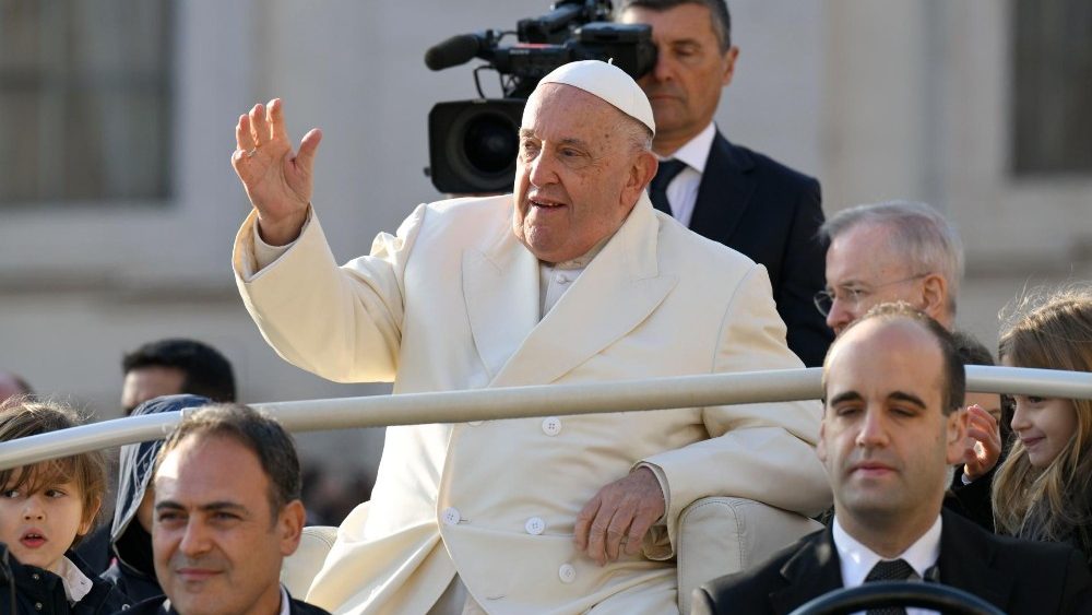 Vid den allmänna audiensen på Petersplatsen onsdagen den 13 november fortsatte påven sina rad katekeser om den helige Anden och reflekterade över mariansk fromhet.