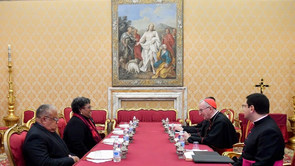Audience du Pape avec la Première ministre de la Barbade, Mia Amor Mottley, au Palais apostolique, le 14 novembre 2024. 
