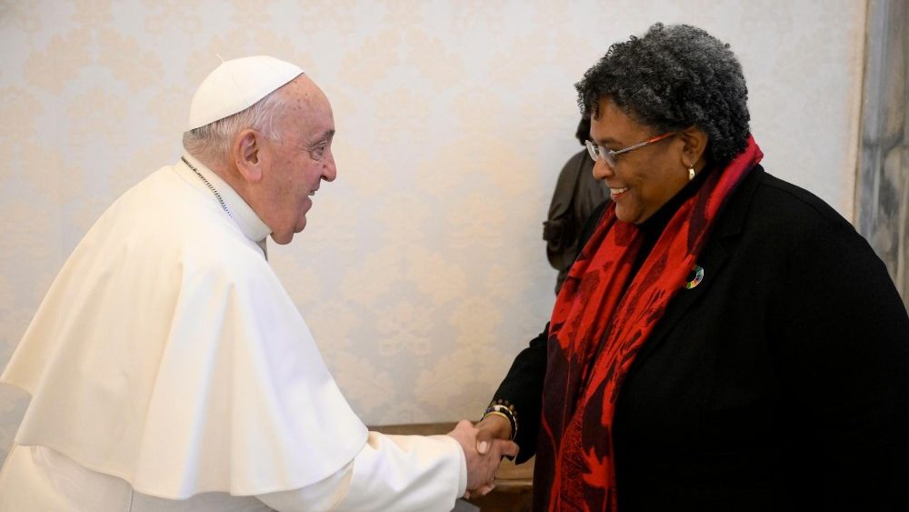 Audience du Pape avec la Première ministre de la Barbade, Mia Amor Mottley, au Palais apostolique, le 14 novembre 2024. 