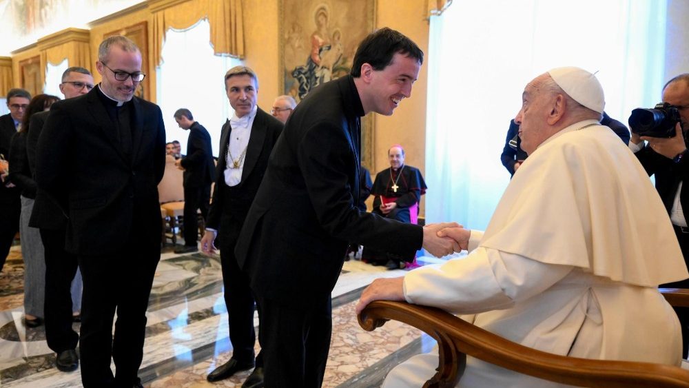 Un momento dell'udienza ai seminaristi spagnoli ricevuti nella mattina del 16 novembre