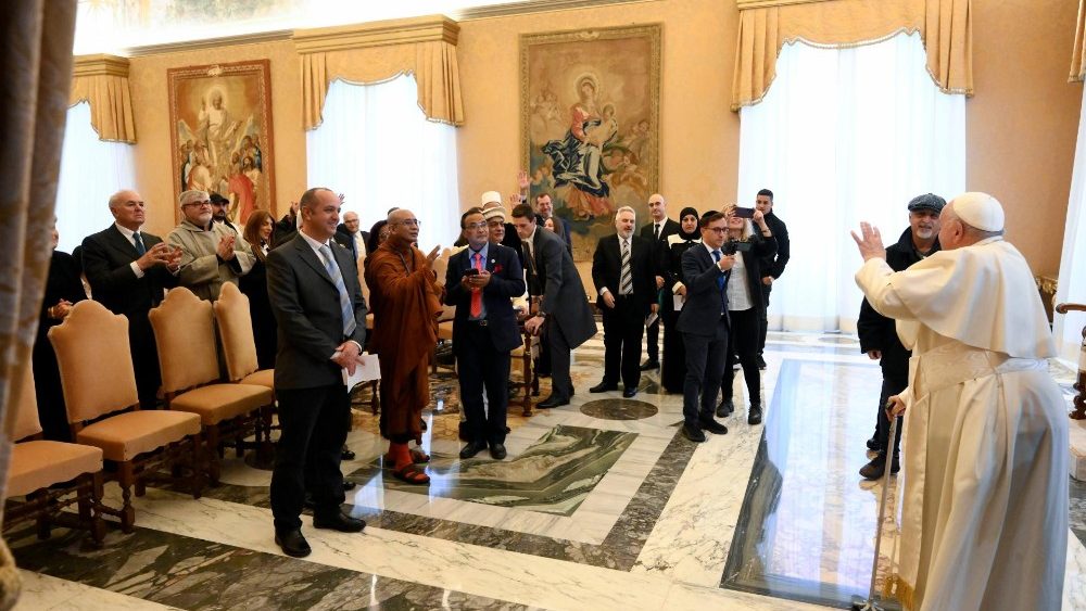 Papa recebe delegação do Conselho Universal da Paz