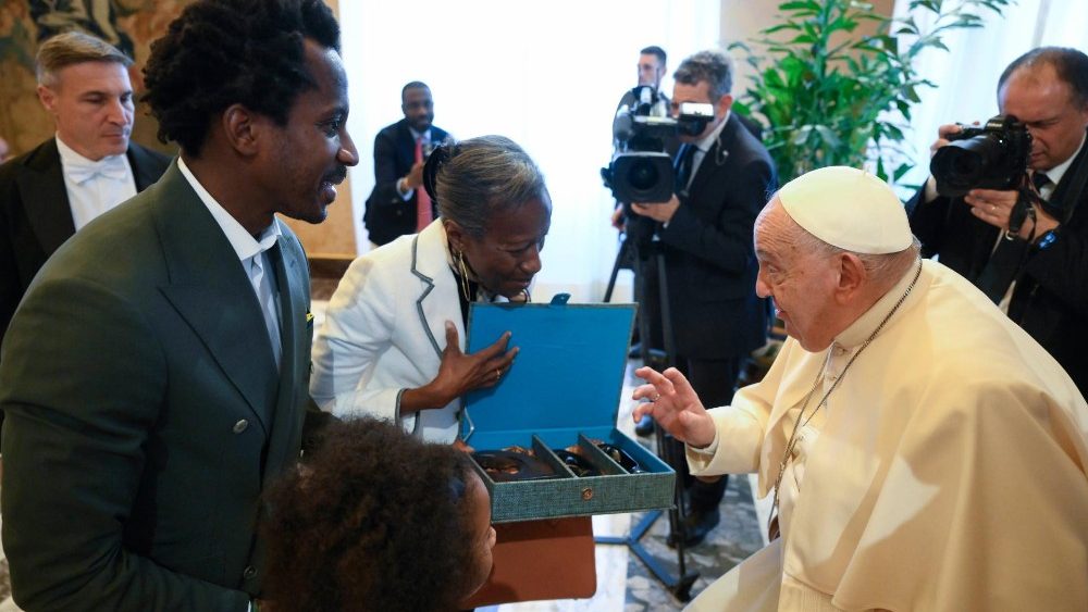 Аўдыенцыя для арганізатараў і ўдзельнікаў ватыканскага "Канцэрта з беднымі"