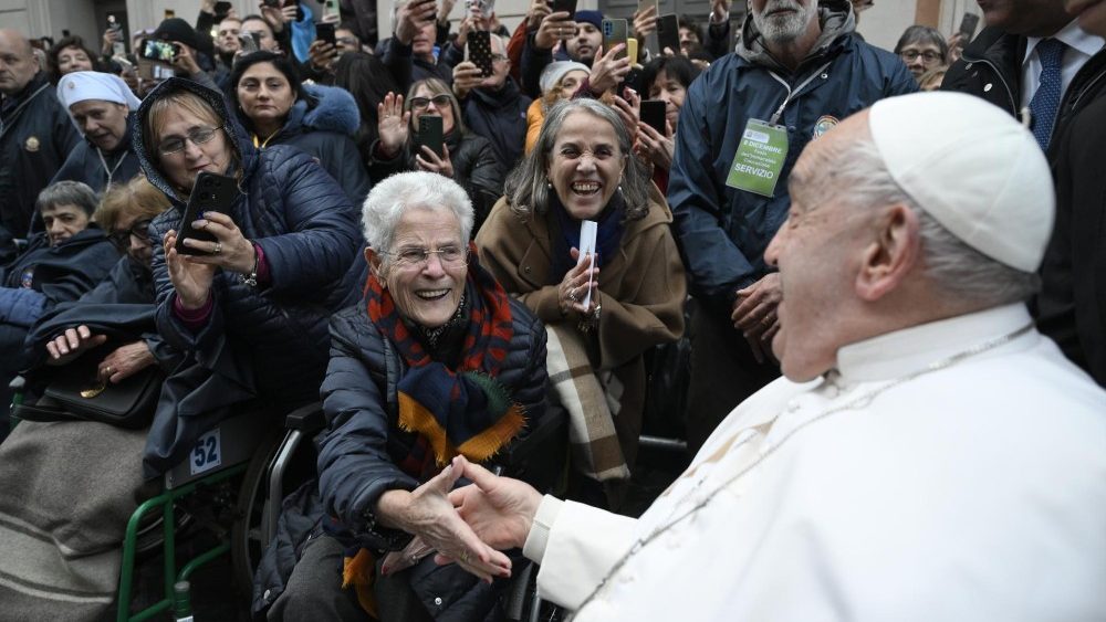 Францішак на Іспанскай плошчы Рыма ва ўрачыстасць Беззаганнага Зачацця 