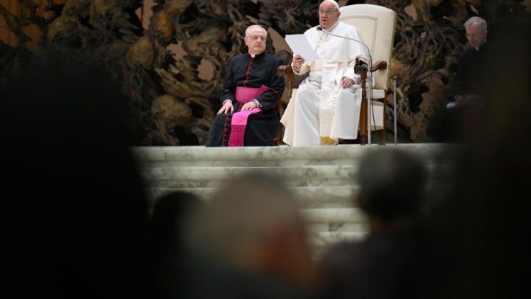 O Papa Francisco na audiência geral desta quarta-feira (11/12) na Sala Paulo Vi, no Vaticano (Vatican Media)