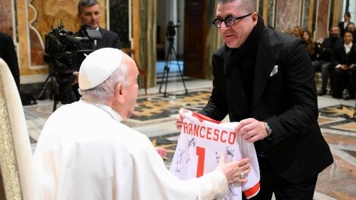 Papst Franziskus ruft Künstler zu Frieden und Hoffnung auf