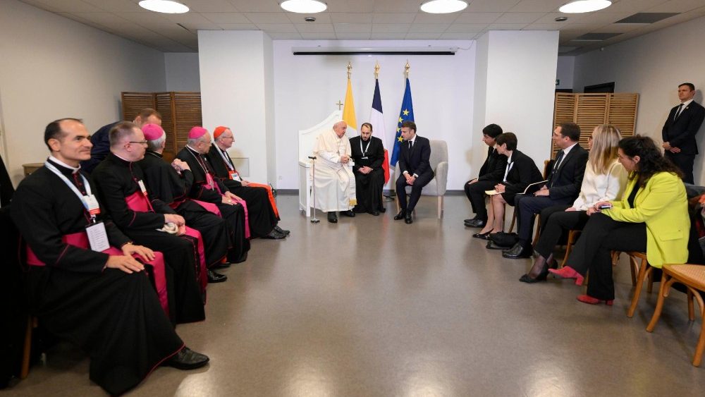 2024.12.15 Viaggio Apostolico ad Ajaccio - Incontro con il Presidente e congedo