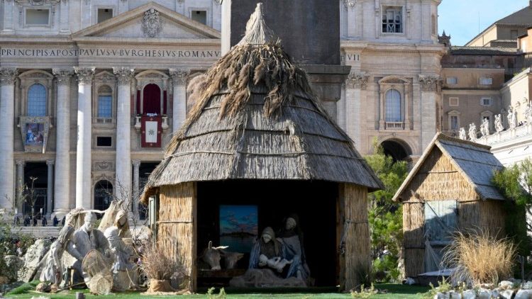 Noeli Mungu anazaliwa kati ya waja wake.