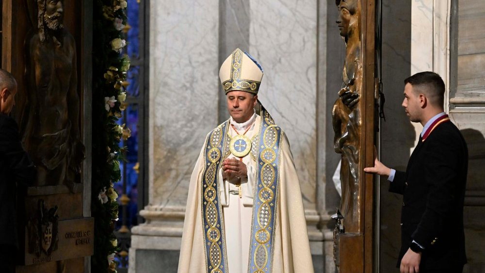 El Cardenal Makrickas abrió la Puerta Santa de la Basílica liberiana el 1 de enero de 2025 en la solemnidad de Santa María Madre de Dios