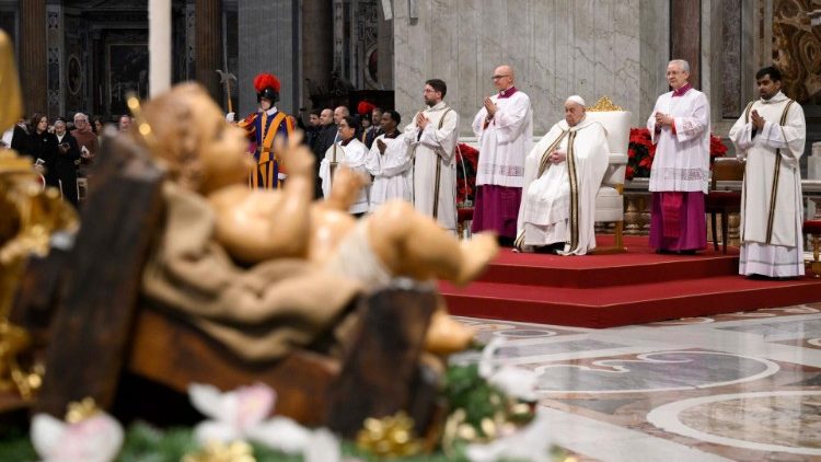 Gesù Bambino collocato presso l'altare della Basilica Vaticana