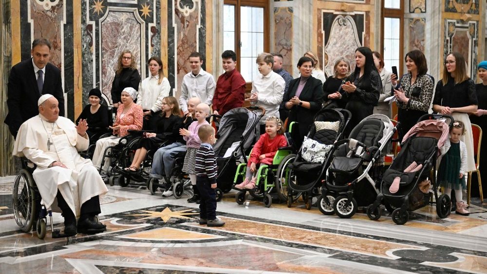 Сустрэча Папы з пацыентамі дзіцячай анкалагічнай клінікі Уроцлава (Польшча)