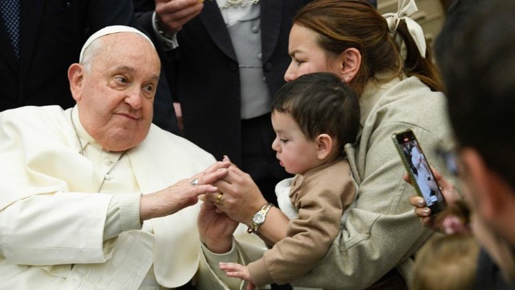 Påven Franciskus under den allmänna audiensen 