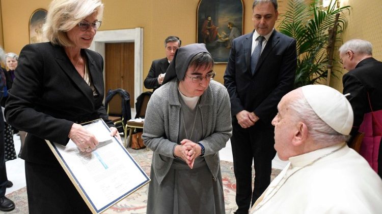 Pope meeting  the Board of the  Hilton Foundation