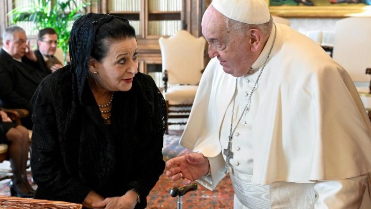 Papež s paní Myriam Spiteri Debono