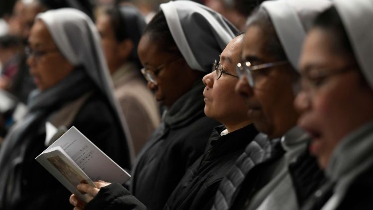 Die Vesperfeier im Petersdom