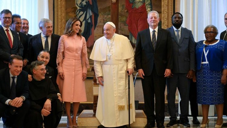 Пантыфік з удзельнікамі саміта па абароне дзяцінства