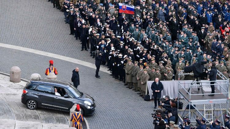 2025.02.09 Misa ya Jubilei ya Vikosi vya Kijeshi, Polisi, na Usalama  Ulimwenguni mjini Vatican.