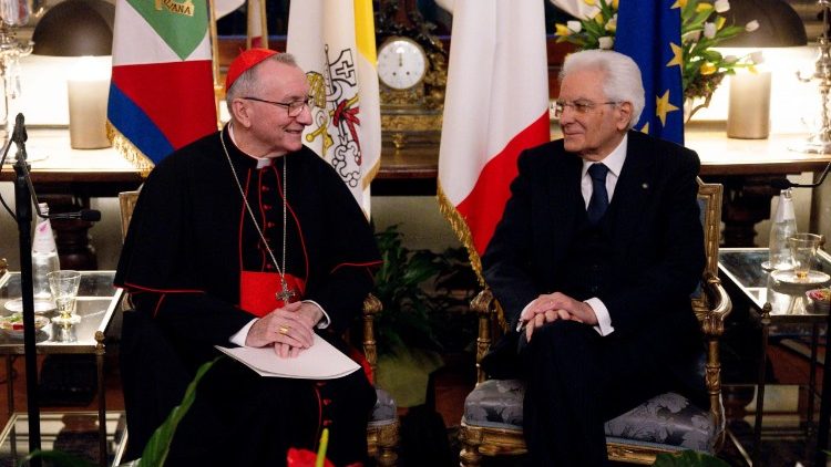 Kardinolas P. Parolinas ir Italijos prezidentas S. Mattarella Italijos ambasadoje prie Šventojo Sosto