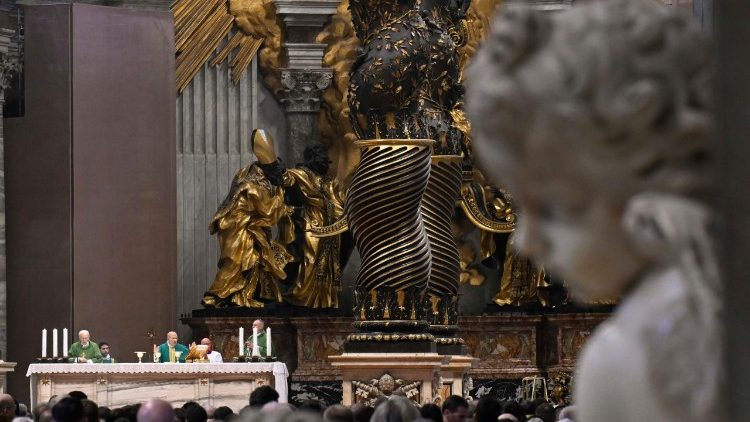 Blick in den Petersdom