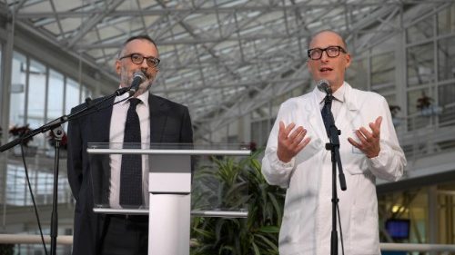 Папа ў Джэмэлі: добрая рэакцыя на тэрапію, але небяспека не мінула