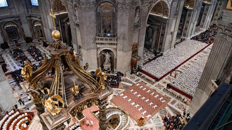 Սուրբ Պատարագ եւ սարկաւագական ձեռնադրութիւն Սուրբ Պետրոս Պազիլիքայի մէջ  