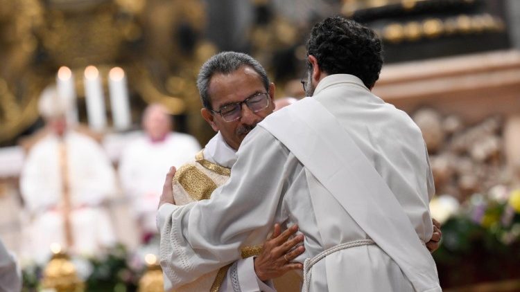 禧年中的新执事