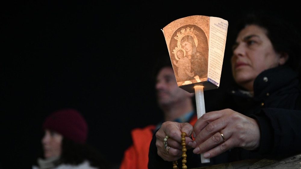 2025.03.04 Recita del Rosario