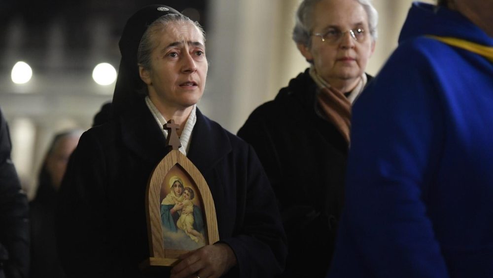 2025.03.04 Recita del Rosario