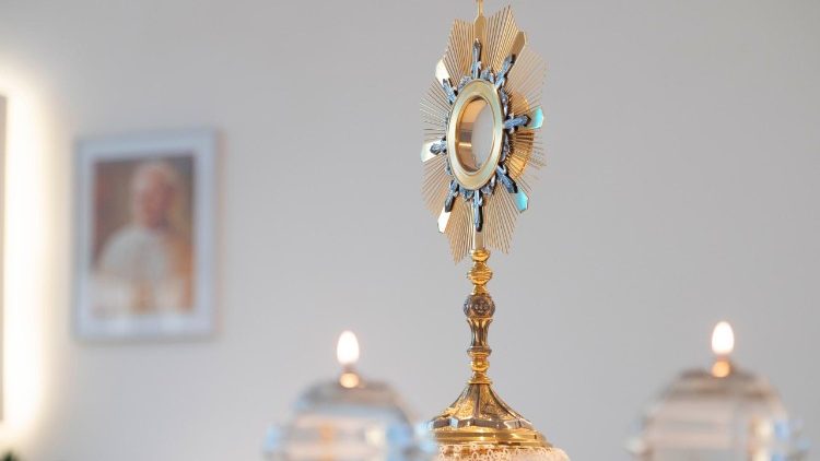 2025.03.05 Adorazione Eucaristica e Santa Messa - Policlinico Gemelli