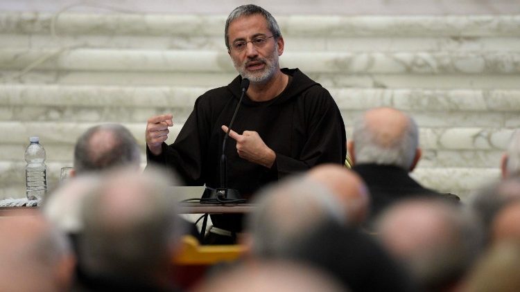 O padre frei Pasolini dedicará as pregações do Advento deste ano ao tema "Aguardando e apressando a vinda do dia de Deus"