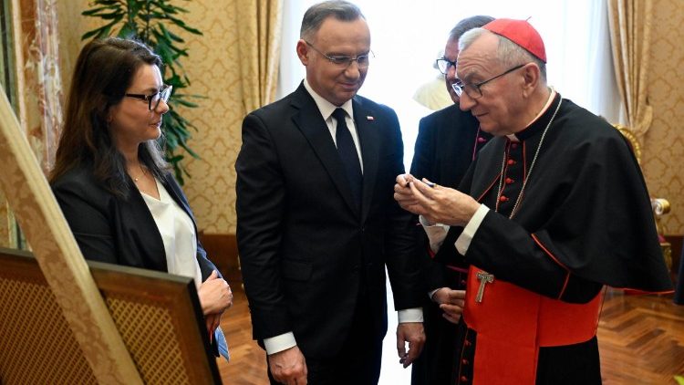 El cardenal Parolin y el presidente Duda