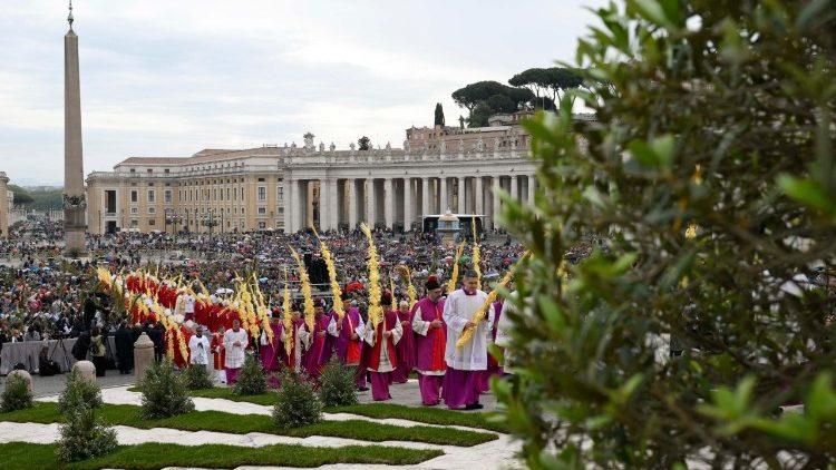 2025.04.13 Domenica delle Palme: Passione del Signore â   Commemorazione dellâ  ingresso del Signore in Gerusalemme e Santa Messa
