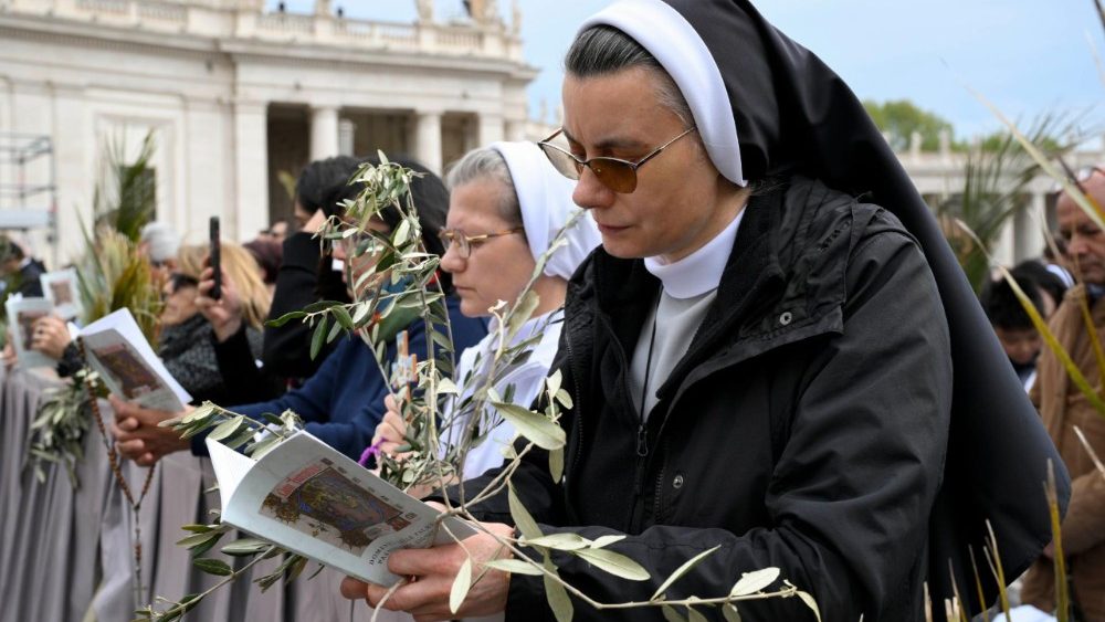 2025.04.13 Domenica delle Palme: Passione del Signore â   Commemorazione dellâ  ingresso del Signore in Gerusalemme e Santa Messa