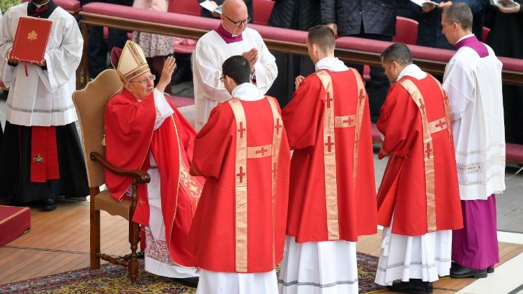 Mababa wa Kanisa wanasema, kila Injili ni hazina, amana na utajiri wa Kanisa. 