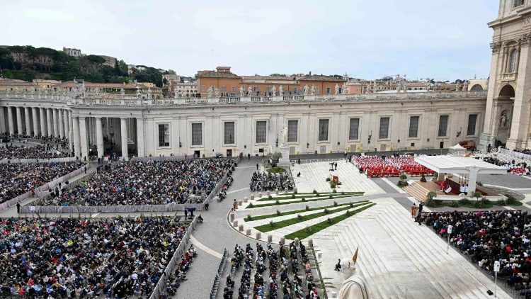 Több tízezren gyűltek össze 