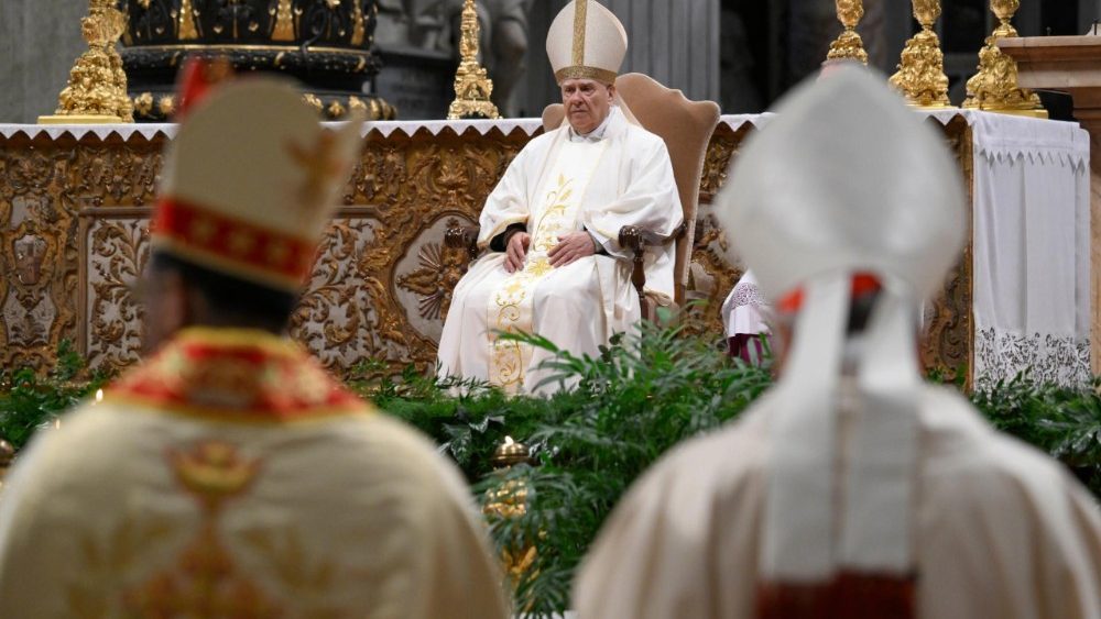 2025.04.17 GiovedÃ¬ della Settimana Santa â   Messa del Crisma presieduta dal Cardinale Domenico Calcagno