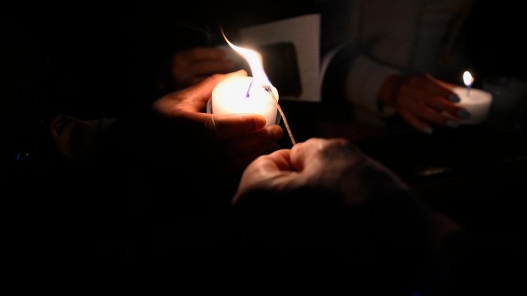 2025.04.19  Veglia Pasquale nella notte santa presieduta dal Cardinale Giovanni Battista Re