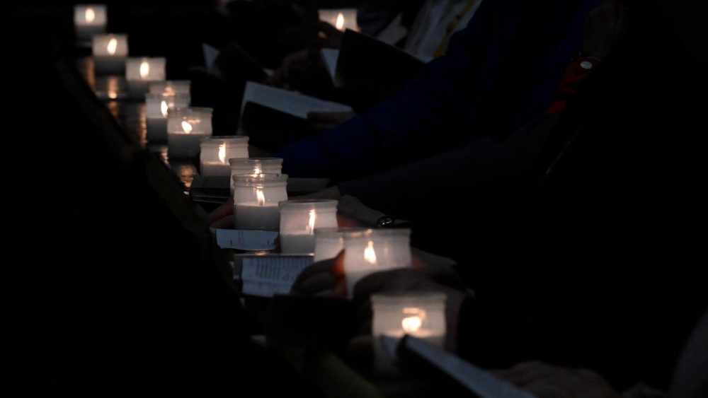 2025.04.19  Veglia Pasquale nella notte santa presieduta dal Cardinale Giovanni Battista Re
