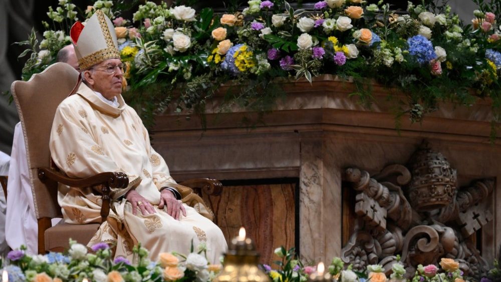 2025.04.19  Veglia Pasquale nella notte santa presieduta dal Cardinale Giovanni Battista Re