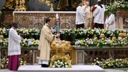 البابا فرنسيس: لنفسح المجال لنور القائم من بين الأموات وسنصبح بُناة رجاء للعالم